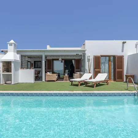 Buganvillas Villa *