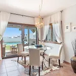 빌라 Buganvillas *